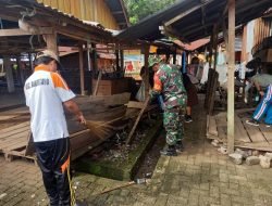 Kembali Jajaran Kodim 1414/Tator Melalui Koramil 09 Saluputti Gelar Kerja Bakti Pembersihan Pasar