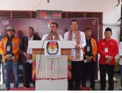 Resmi, Zadrak Tombeq – Erianto Mendaftar Calon Bupati dan Wakil Bupati di KPU Tana Toraja
