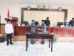 Dihari Pertama Pjs Bupati Amzon Padolo Langsung Menghadiri Rapat Paripurna DPRD Toraja Utara