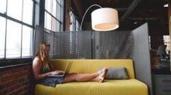 Keseimbangan Digital Menjadi Isu Utama Dalam Tren Gaya Hidup Modern 2025